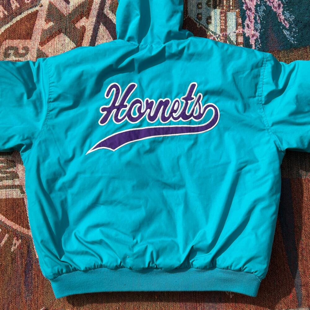 Vintage 90’s Charlotte Hornets NBA Competitors Script Zip Jacket - Picture 2 of 10